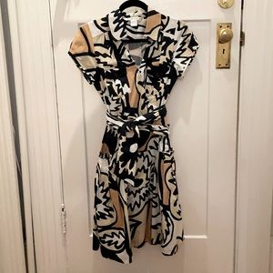 ❤️Diane von Furstenberg wrap dress size 6